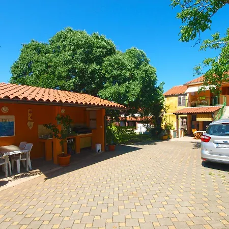 Apartman Klaudio 1318 *