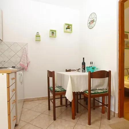 Apartman Klaudio 1318 *